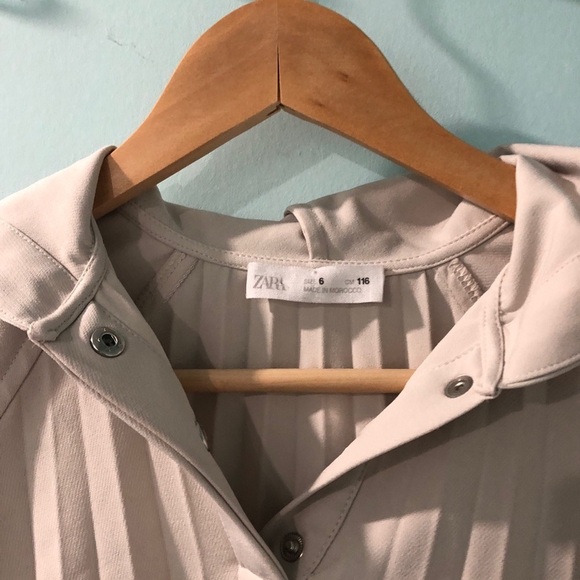 Zara | Size 6 | Kids Girl Cream Sporty Pleated Hoodie Dress - Picture 5 of 7
